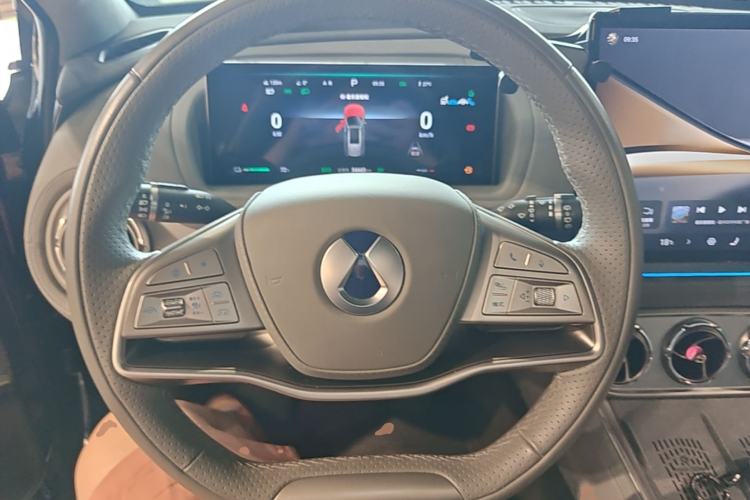 Used Denza N8 2023 Four-Wheel Drive Ultra-Hybrid Flagship Six-Seater Version Steering Wheel