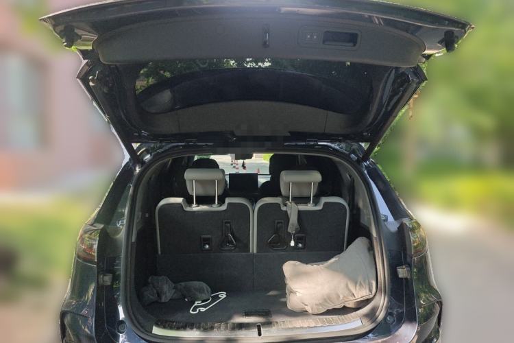 Used Denza N8 2023 Four-Wheel Drive Ultra-Hybrid Flagship Six-Seater Version Trunk