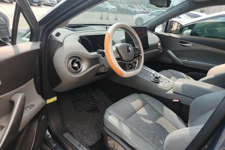 Used Denza N8 2023 Four-Wheel Drive Ultra-Hybrid Flagship Seven-Seater Version Driver Seat