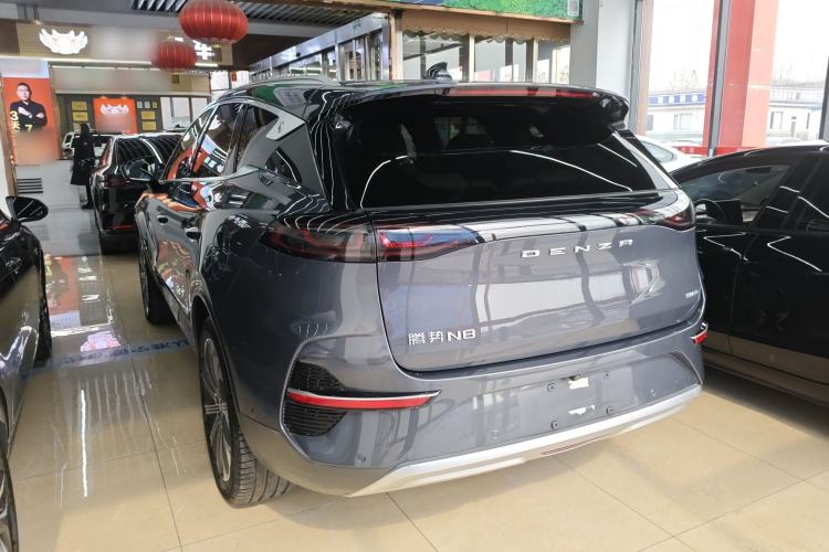 Used Denza N8 2023 Four-Wheel Drive Ultra-Hybrid Flagship Six-Seater Version Exterior 2