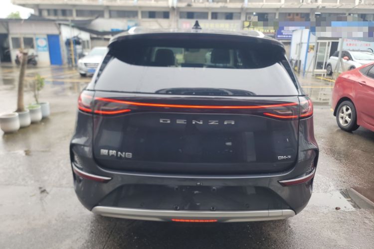 Used Denza N8 2023 Four-Wheel Drive Ultra-Hybrid Flagship Seven-Seater Version Exterior 4