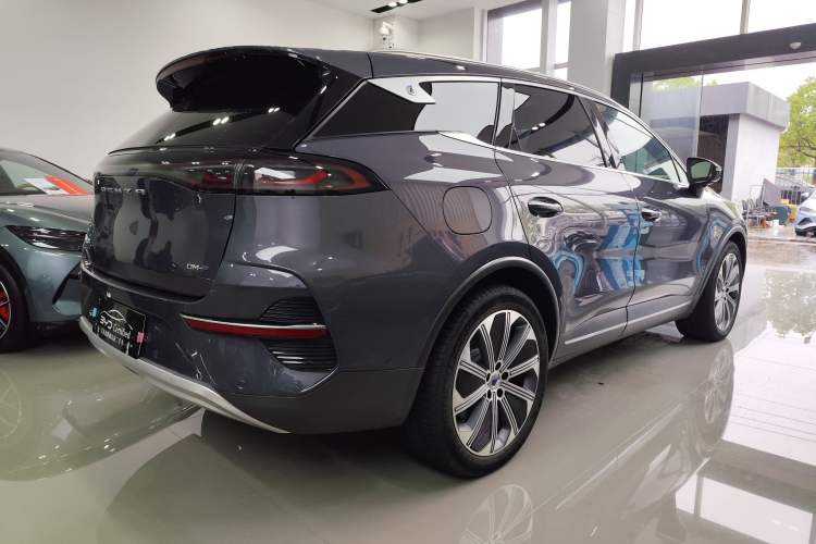 Used Denza N8 2023 Four-Wheel Drive Ultra-Hybrid Flagship Seven-Seater Version Exterior 5