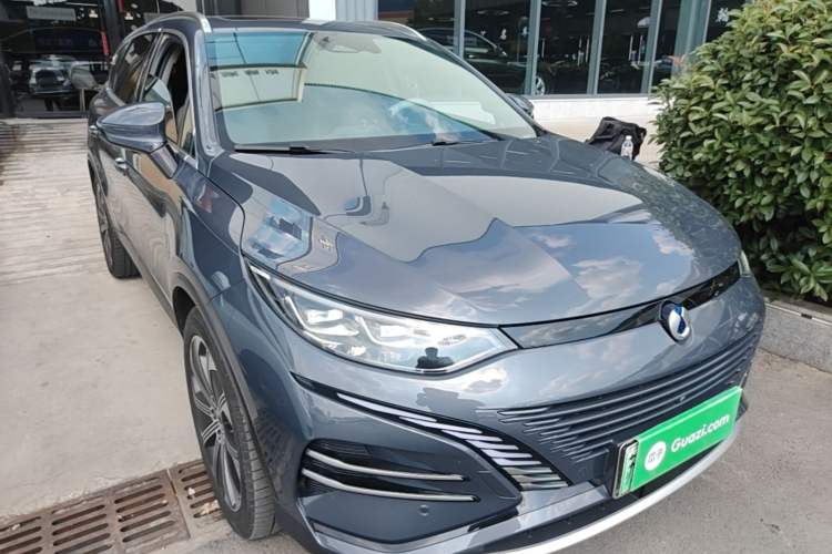 Used Denza N8 2023 Four-Wheel Drive Ultra-Hybrid Flagship Seven-Seater Version Front Right 45 Deg