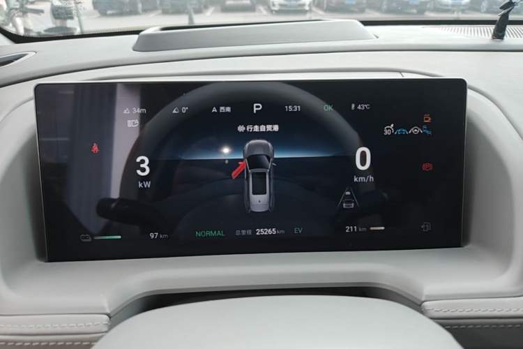 Used Denza N8 2023 Four-Wheel Drive Ultra-Hybrid Flagship Seven-Seater Version Instrument Cluster