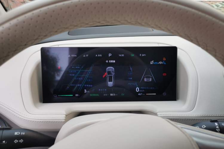 Used Denza N8 2023 Four-Wheel Drive Ultra-Hybrid Flagship Six-Seater Version Instrument Cluster