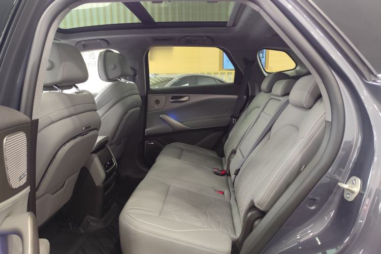 Used Denza N8 2023 Four-Wheel Drive Ultra-Hybrid Flagship Seven-Seater Version Interior 4