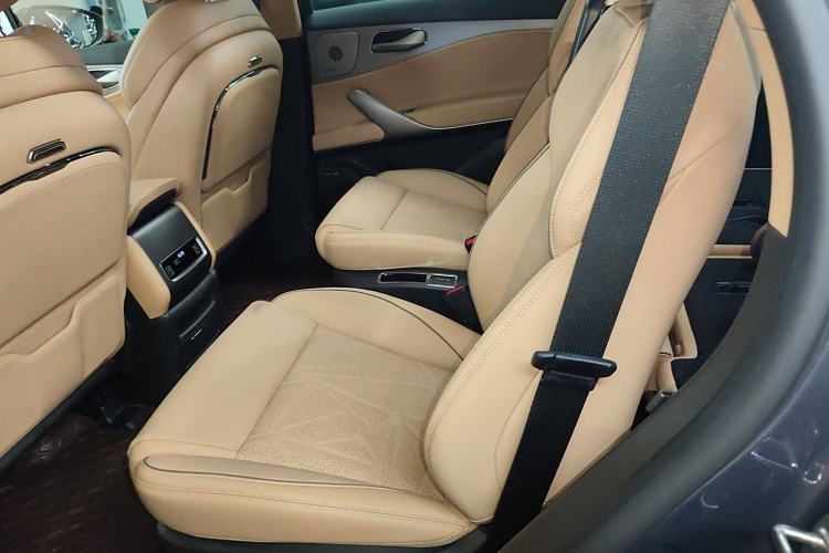Used Denza N8 2023 Four-Wheel Drive Ultra-Hybrid Flagship Six-Seater Version Interior 4