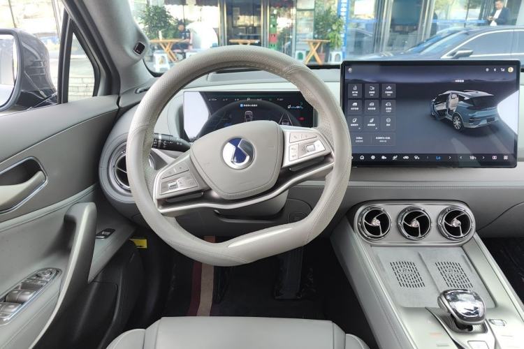 Used Denza N8 2023 Four-Wheel Drive Ultra-Hybrid Flagship Six-Seater Version Steering Wheel