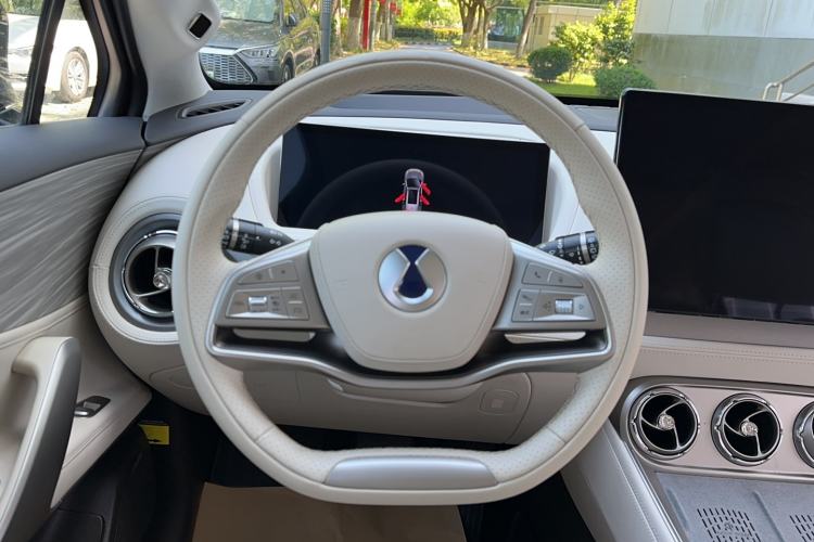 Used Denza N8 2023 Four-Wheel Drive Ultra-Hybrid Flagship Six-Seater Version Steering Wheel