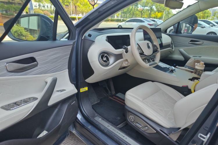 Used Denza N8 2023 Four-Wheel Drive Ultra-Hybrid Flagship Six-Seater Version Driver Seat