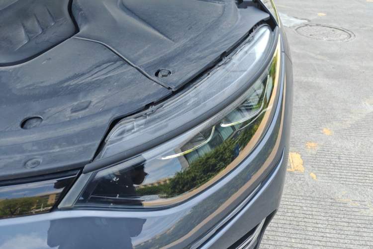 Used Denza N8 2023 Four-Wheel Drive Ultra-Hybrid Flagship Six-Seater Version Engine Bay Left