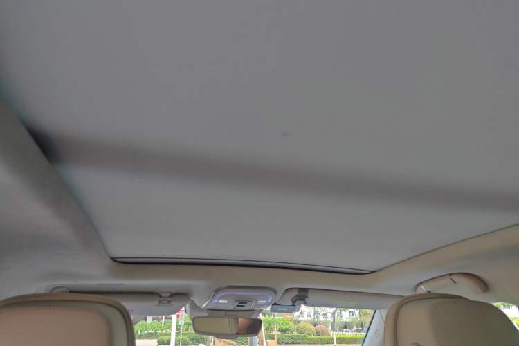 Used Denza N8 2023 Four-Wheel Drive Ultra-Hybrid Flagship Six-Seater Version Headliner