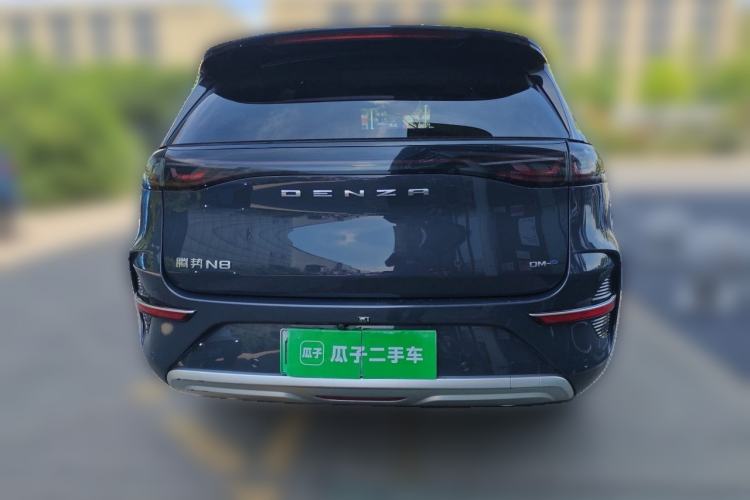Used Denza N8 2023 Four-Wheel Drive Ultra-Hybrid Flagship Six-Seater Version Rear