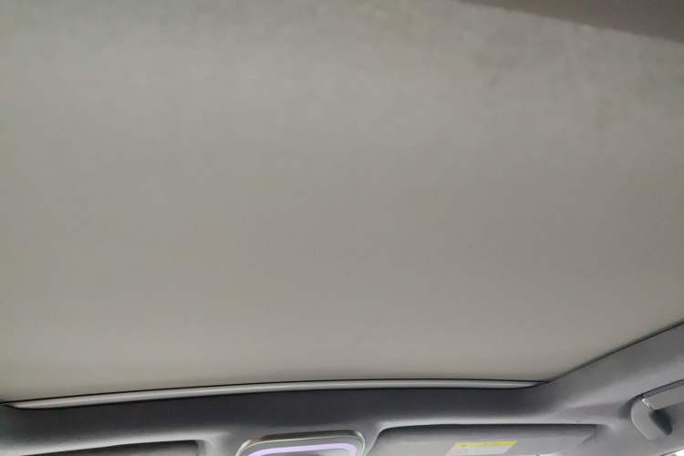 Used Denza N8 2023 Four-Wheel Drive Ultra-Hybrid Flagship Seven-Seater Version Headliner