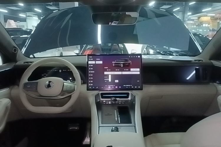 Used Denza N8L 2025 Model Zunrong Model Center Console