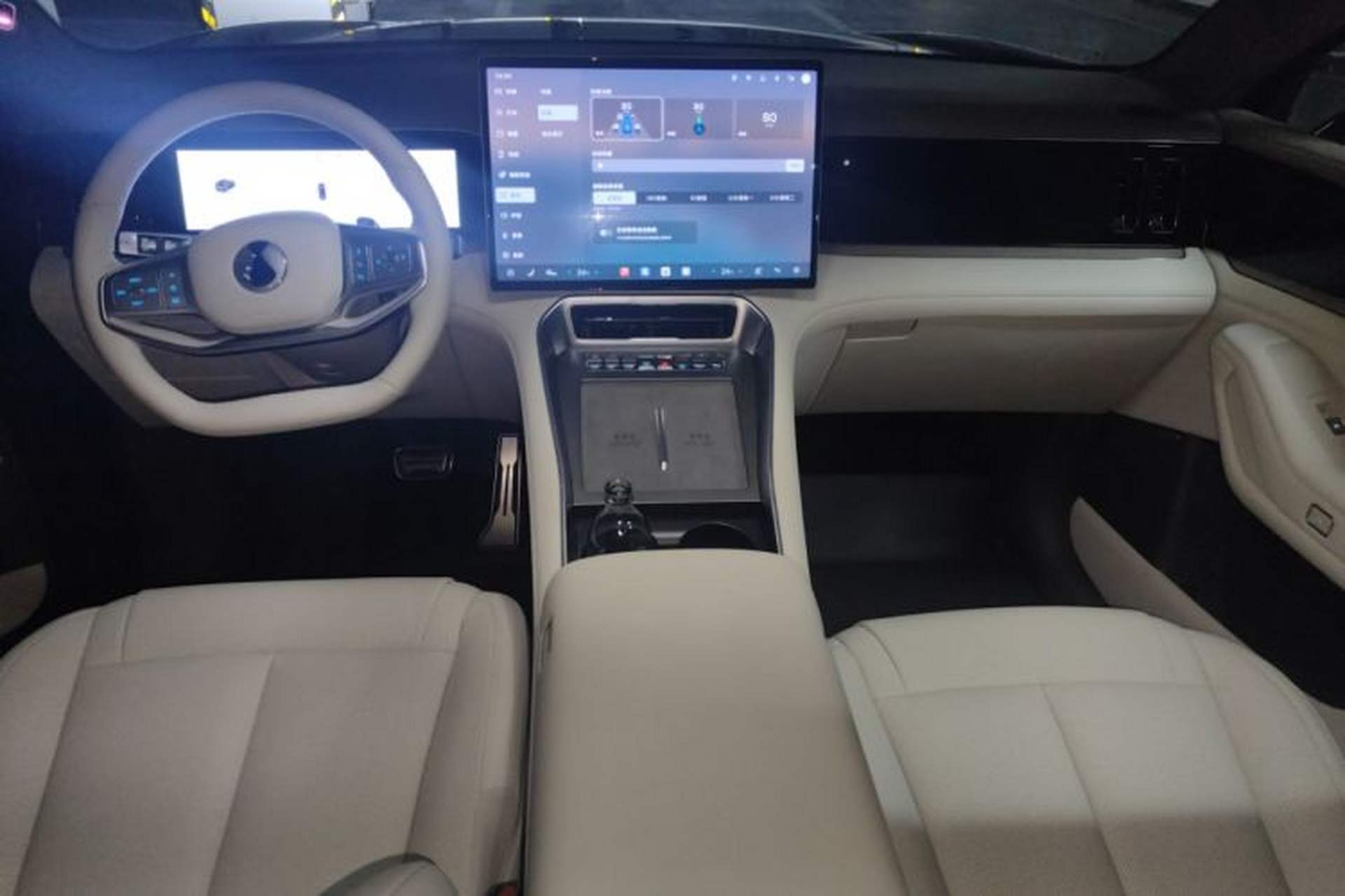Used Denza N8L 2025 Model Flagship Model Center Console