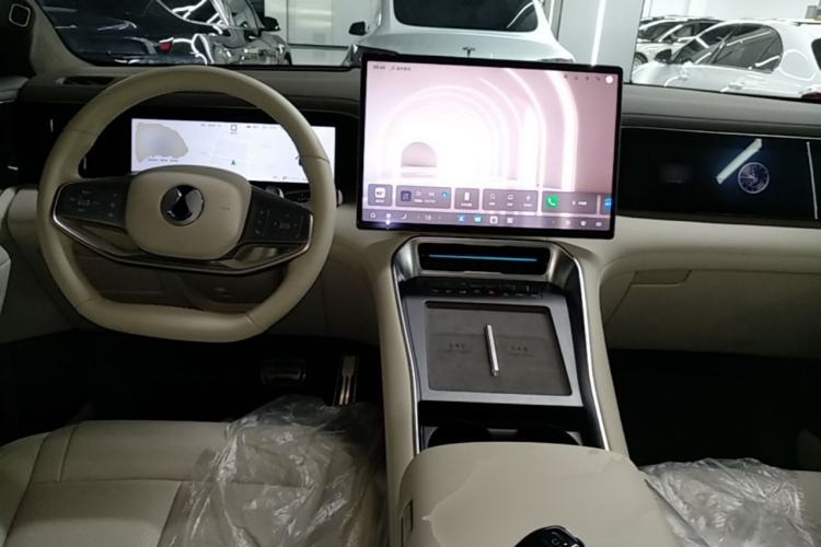 Used Denza N8L 2025 Model Flagship Model Center Console