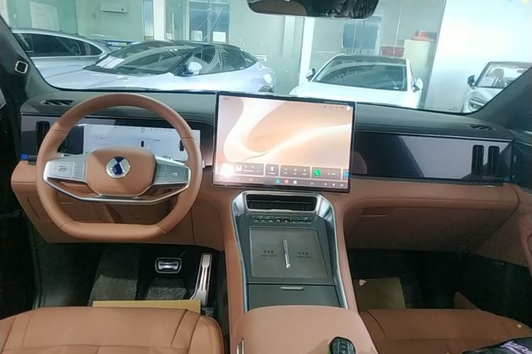 Used Denza N8L 2025 Model Zunrong Model Center Console