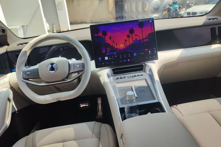 Used Denza N8L 2025 Model Zunrong Model Center Console
