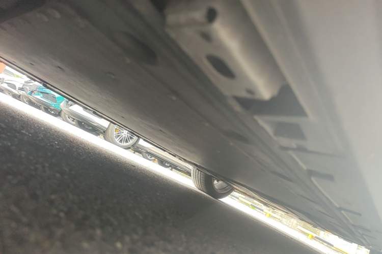 Used Denza N8L 2025 Model Flagship Model Chassis Front Left