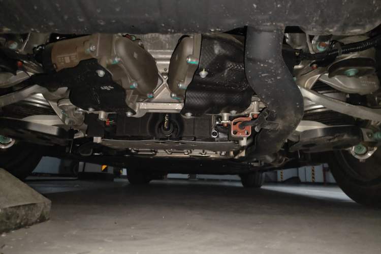 Used Denza N8L 2025 Model Flagship Model Chassis Rear