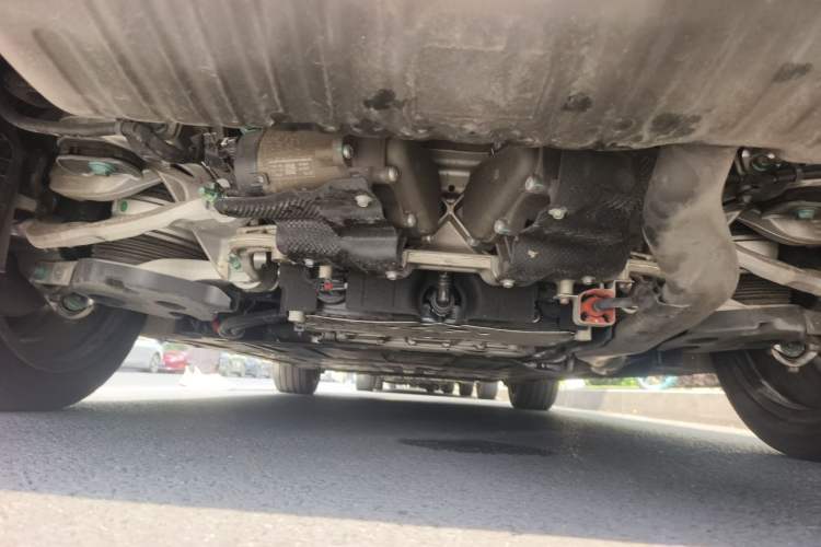 Used Denza N8L 2025 Model Flagship Model Chassis Rear