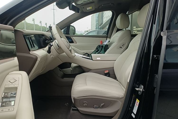 Used Denza N8L 2025 Model Flagship Model Driver Seat
