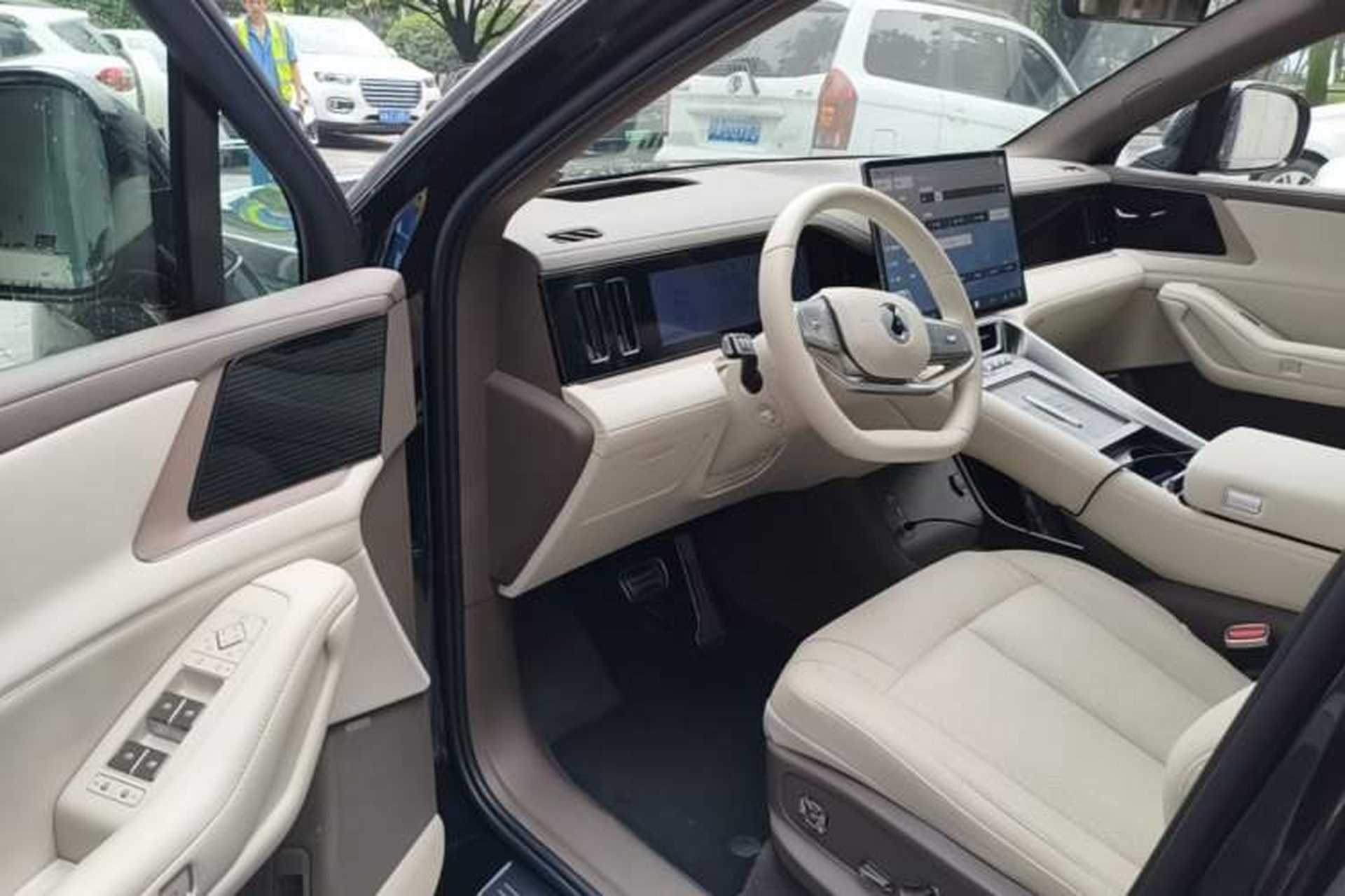 Used Denza N8L 2025 Model Flagship Model Driver Seat