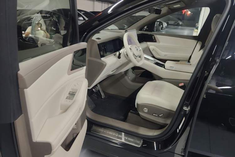 Used Denza N8L 2025 Model Flagship Model Driver Seat