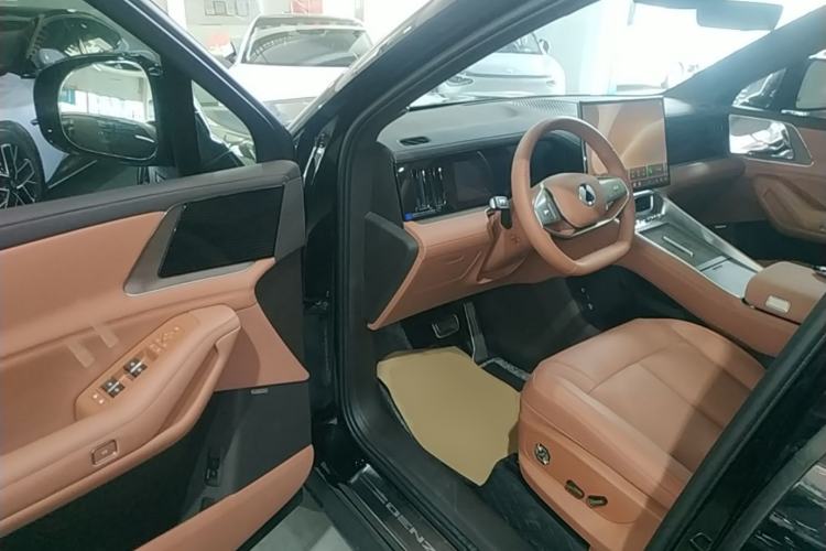 Used Denza N8L 2025 Model Zunrong Model Driver Seat
