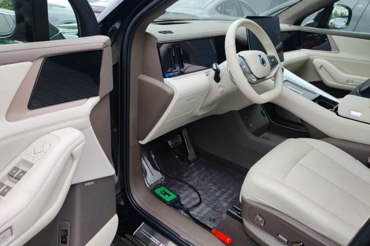 Used Denza N8L 2025 Model Flagship Model Driver Seat