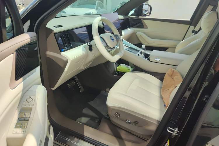 Used Denza N8L 2025 Model Zunrong Model Driver Seat