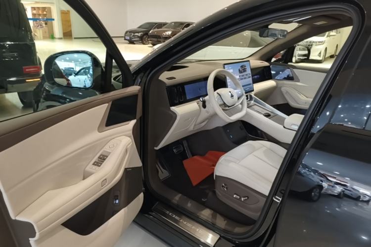 Used Denza N8L 2025 Model Flagship Model Driver Seat