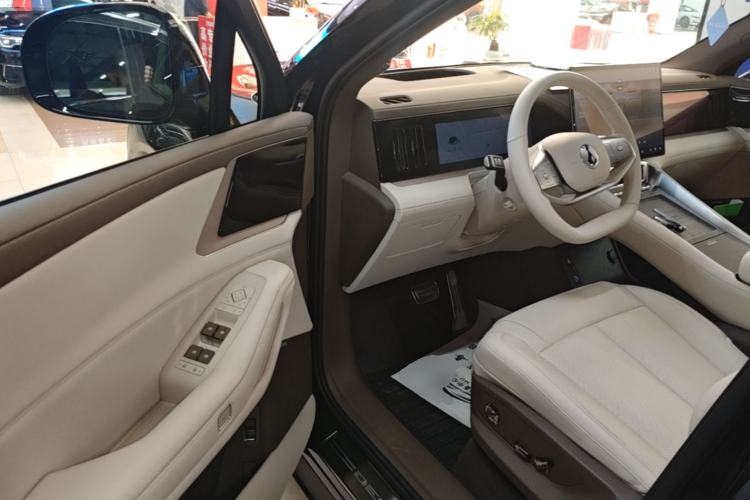 Used Denza N8L 2025 Model Flagship Model Driver Seat