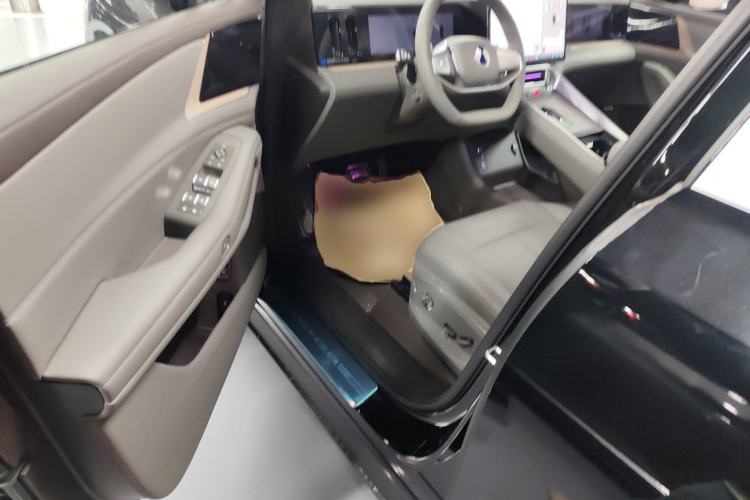 Used Denza N8L 2025 Model Zunrong Model Driver Seat