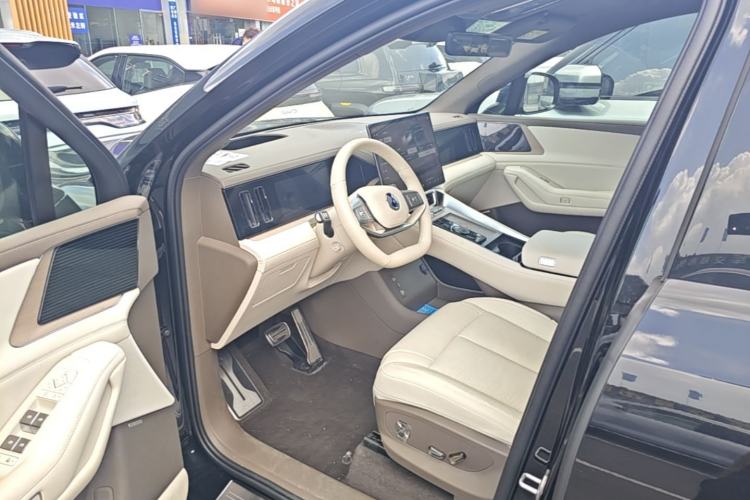 Used Denza N8L 2025 Model Flagship Model Driver Seat