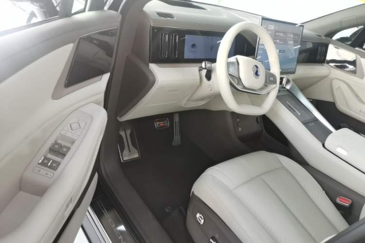 Used Denza N8L 2025 Model Flagship Model Driver Seat