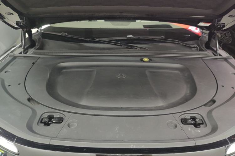 Used Denza N8L 2025 Model Flagship Model Engine Bay