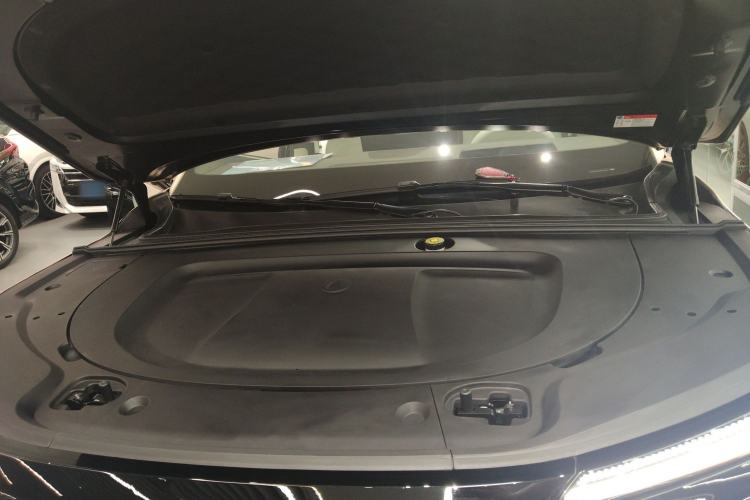 Used Denza N8L 2025 Model Flagship Model Engine Bay