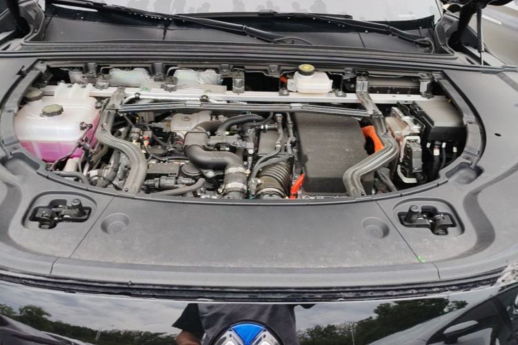 Used Denza N8L 2025 Model Flagship Model Engine Bay