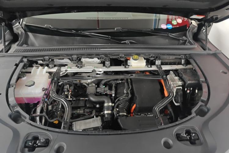 Used Denza N8L 2025 Model Flagship Model Engine Bay
