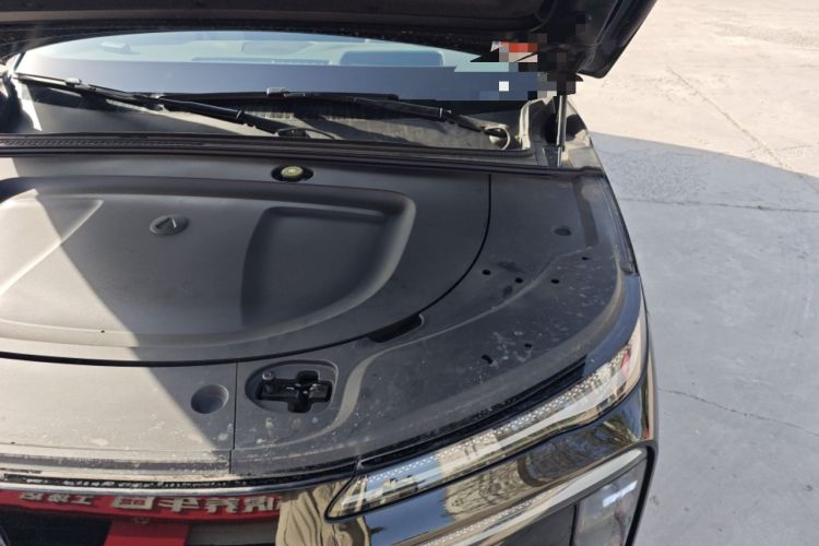 Used Denza N8L 2025 Model Flagship Model Engine Bay Left