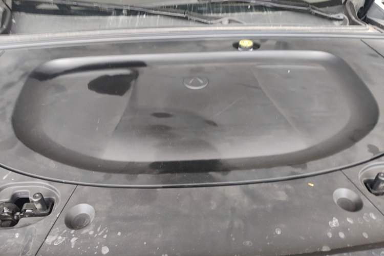 Used Denza N8L 2025 Model Flagship Model Engine Bay