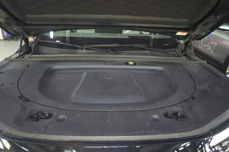 Used Denza N8L 2025 Model Flagship Model Engine Bay