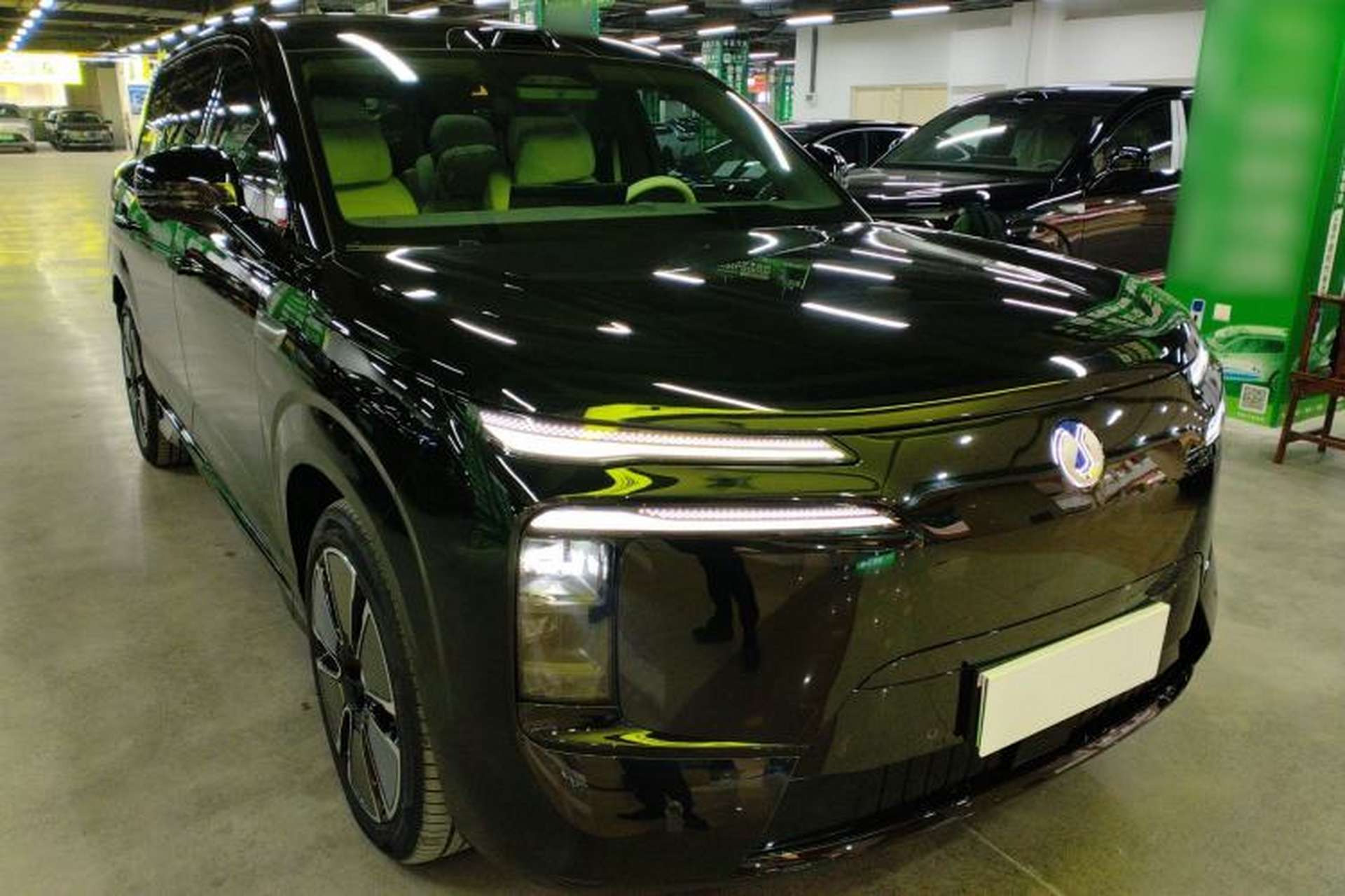Used Denza N8L 2025 Model Flagship Model Exterior 1