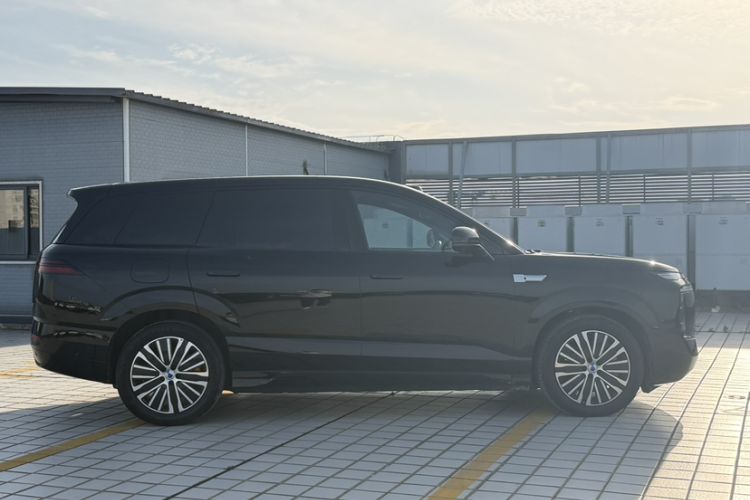 Used Denza N8L 2025 Model Zunrong Model Exterior 1