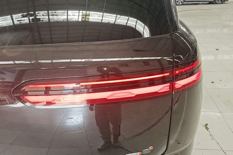 Used Denza N8L 2025 Model Zunrong Model Exterior 3