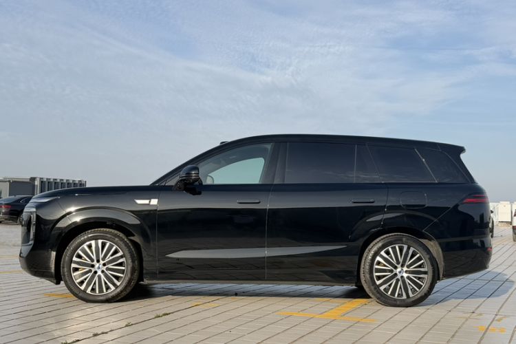 Used Denza N8L 2025 Model Zunrong Model Exterior 3