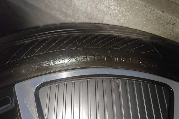Used Denza N8L 2025 Model Flagship Model Exterior 4