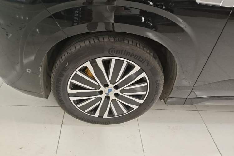 Used Denza N8L 2025 Model Zunrong Model Exterior 4